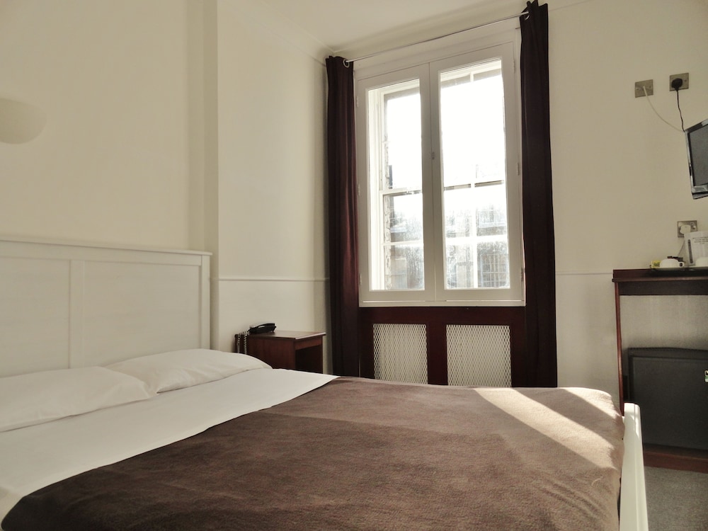 LONDON CONTINENTAL HOTEL 16/54