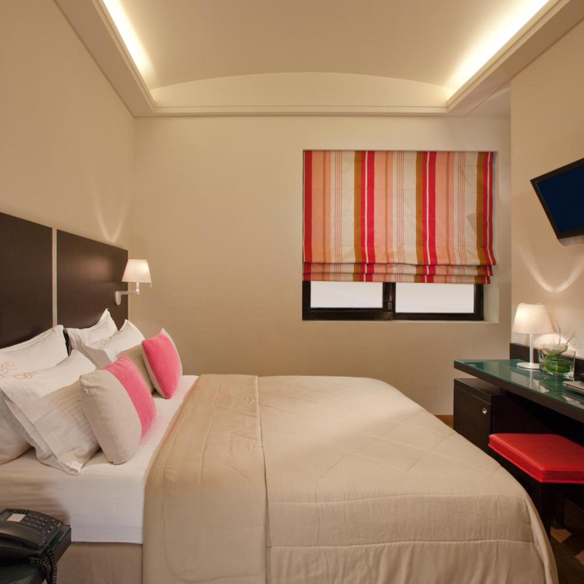 Standard, Double or Twin Bed