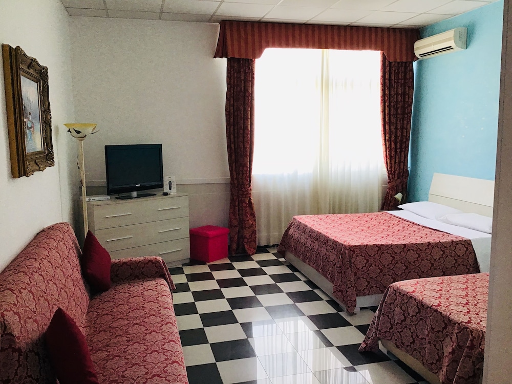 Hotel Giulietta E Romeo 32/50