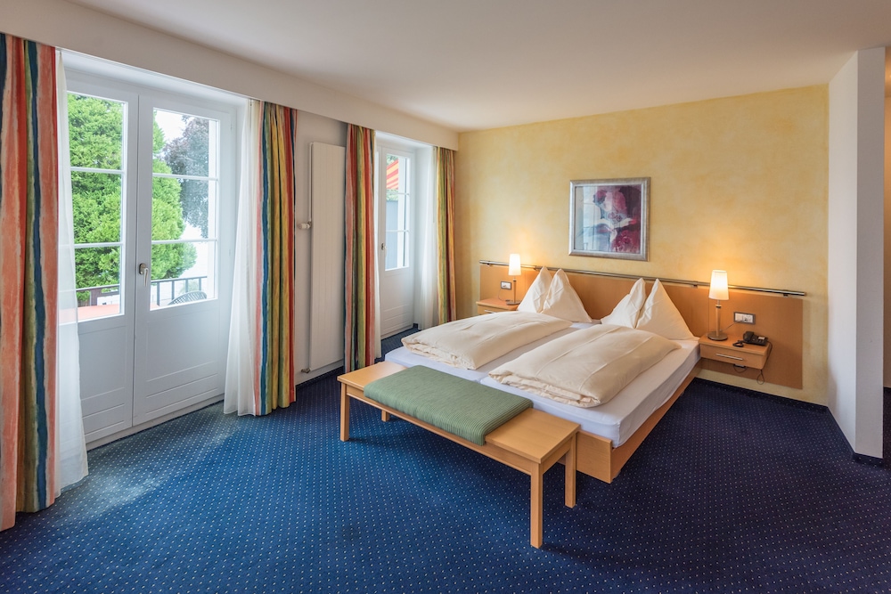 Parkhotel Gunten 13/50
