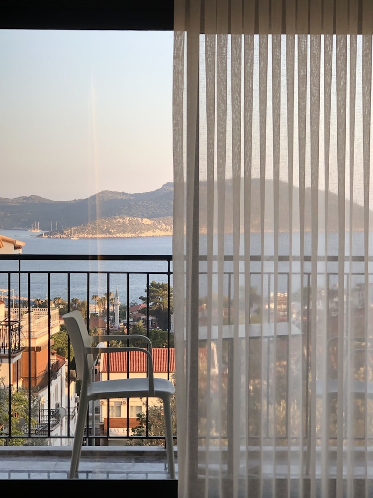Sole Suites 23/49