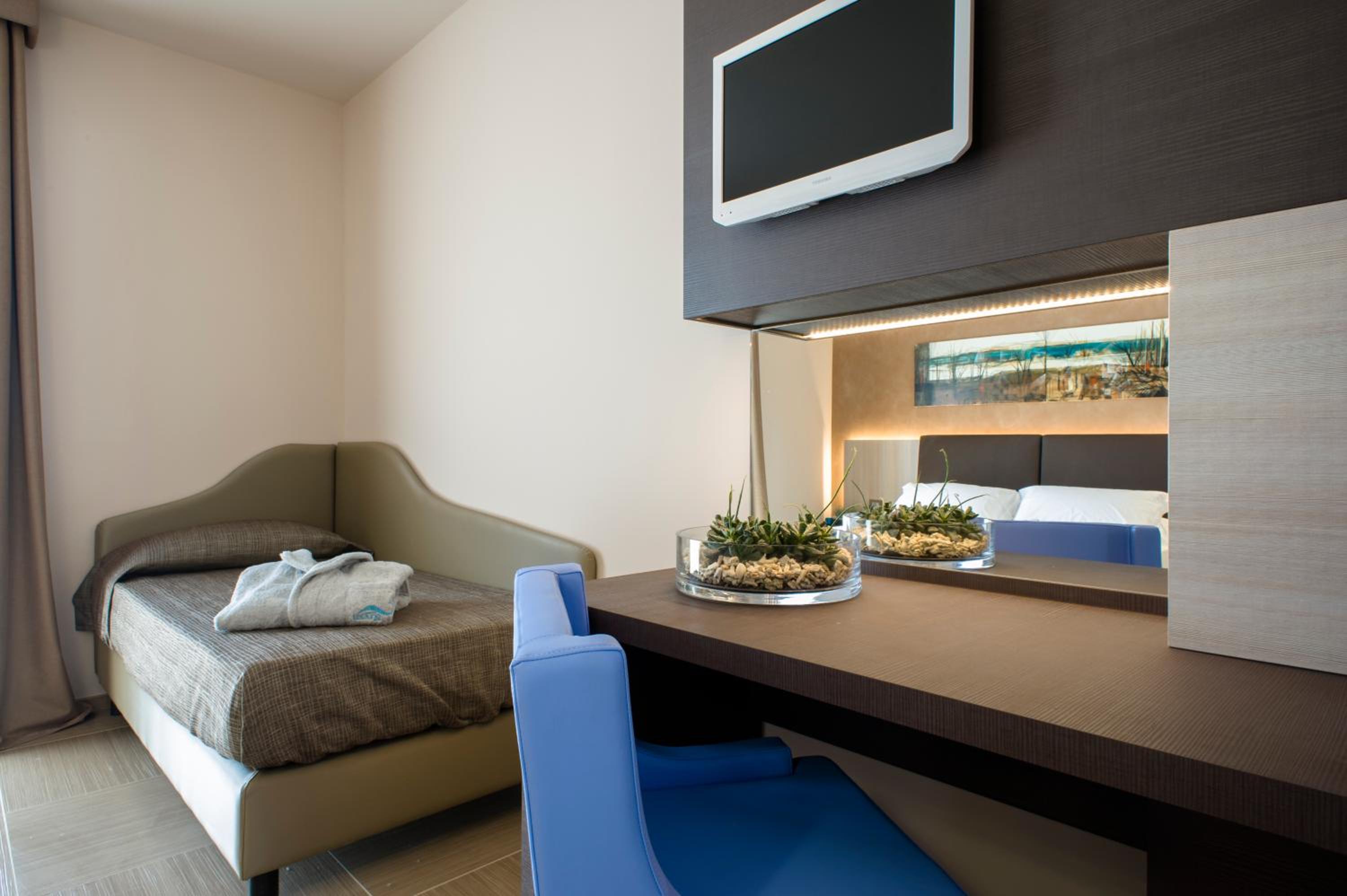 Room at Le Dune Suite Hotel, PORTO CESAREO