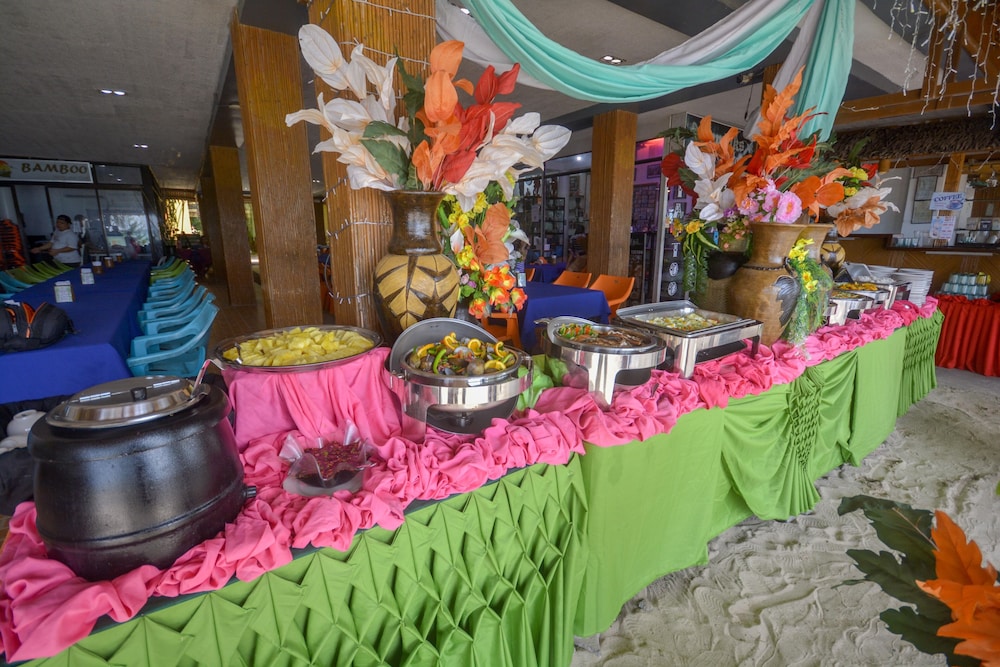 Bamboo Beach Resort Bar And Restaurant 53/66
