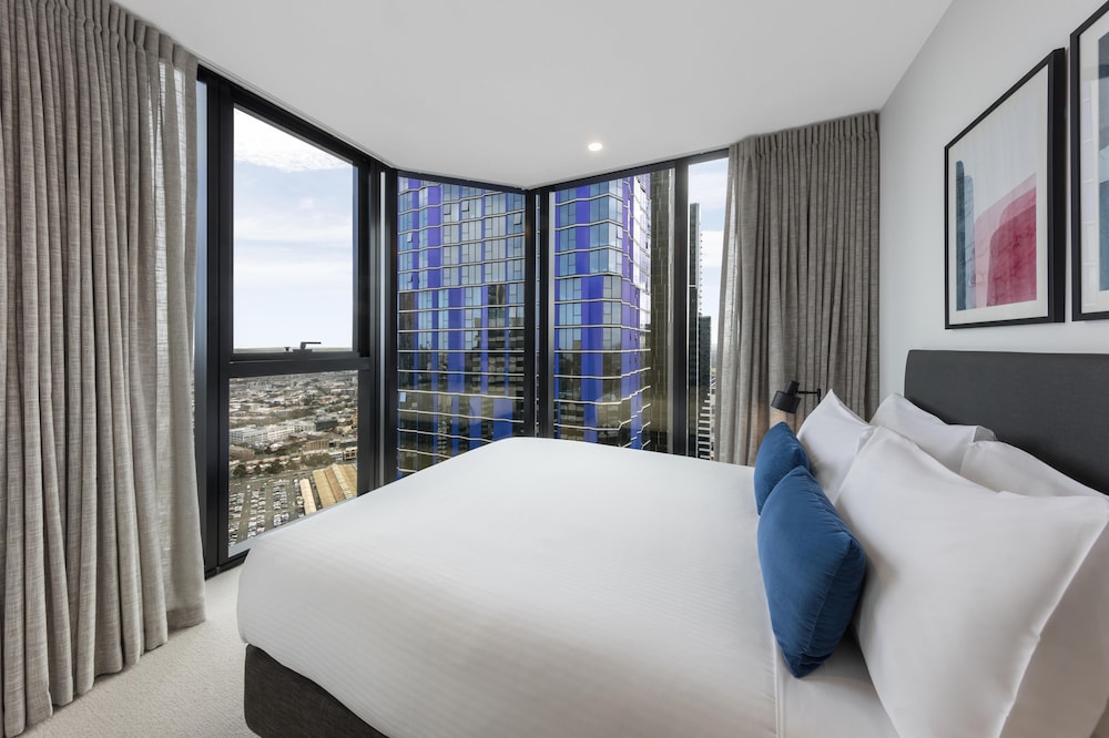 Avani Melbourne Central Residences 32/76