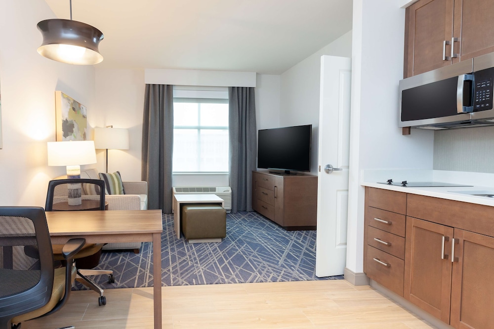 Homewood Suites by Hilton Broomfield Boulder 40/56