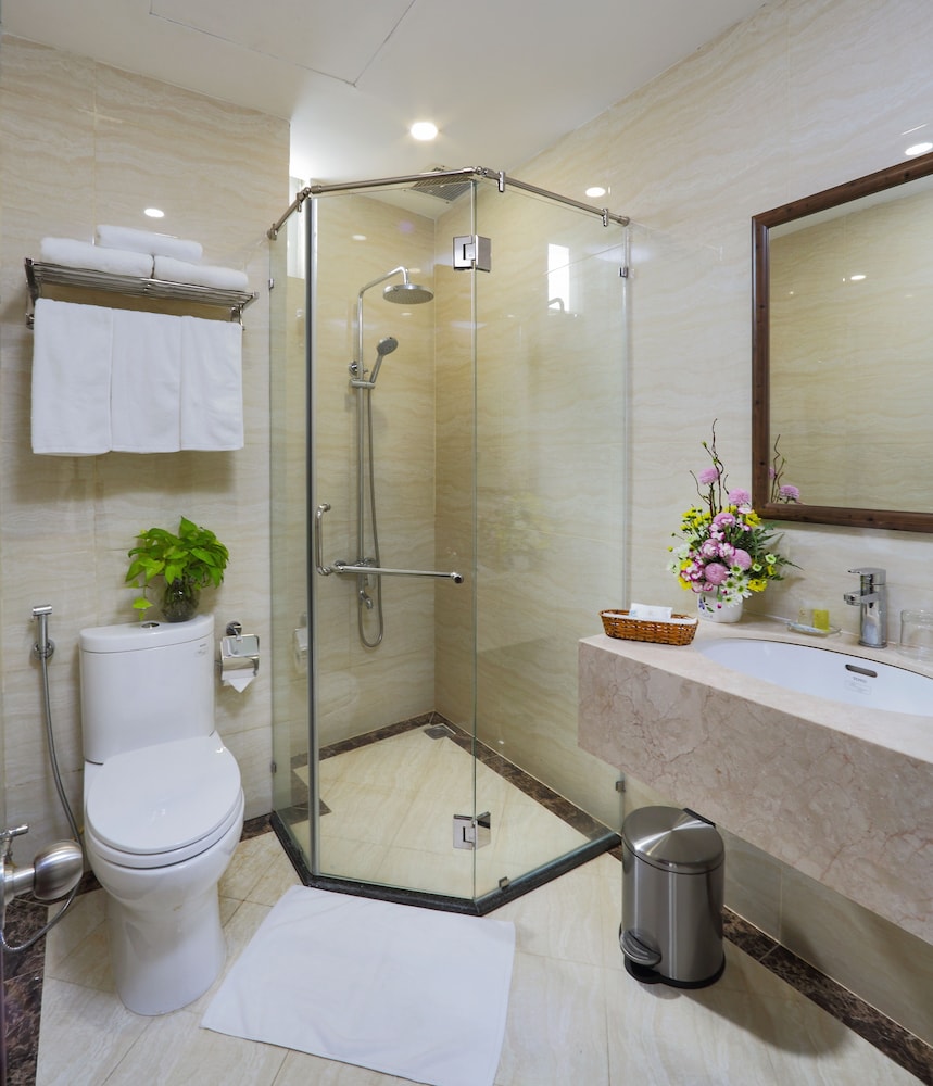 Golda Hotel 37/38