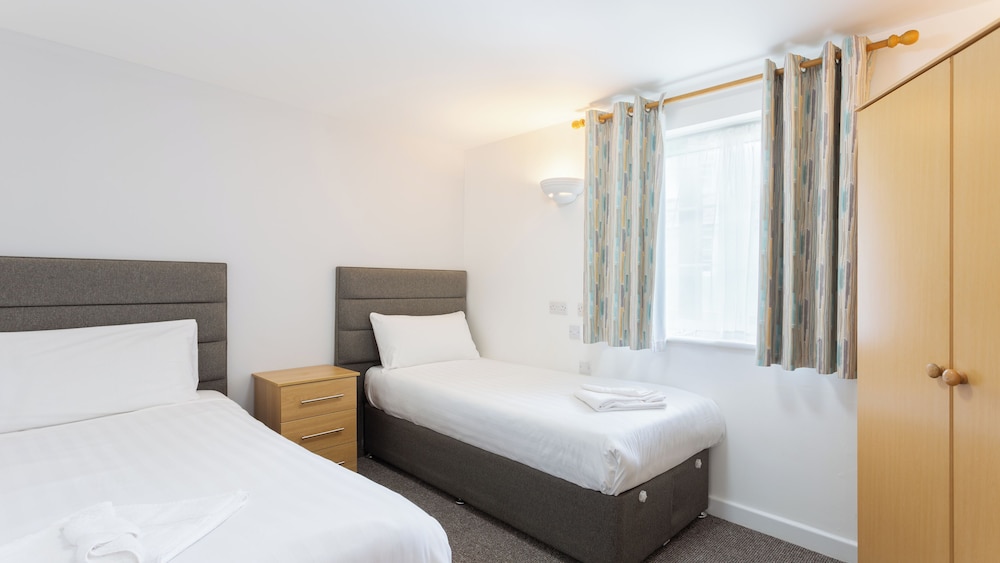 Ilfracombe Holiday Park 32/76