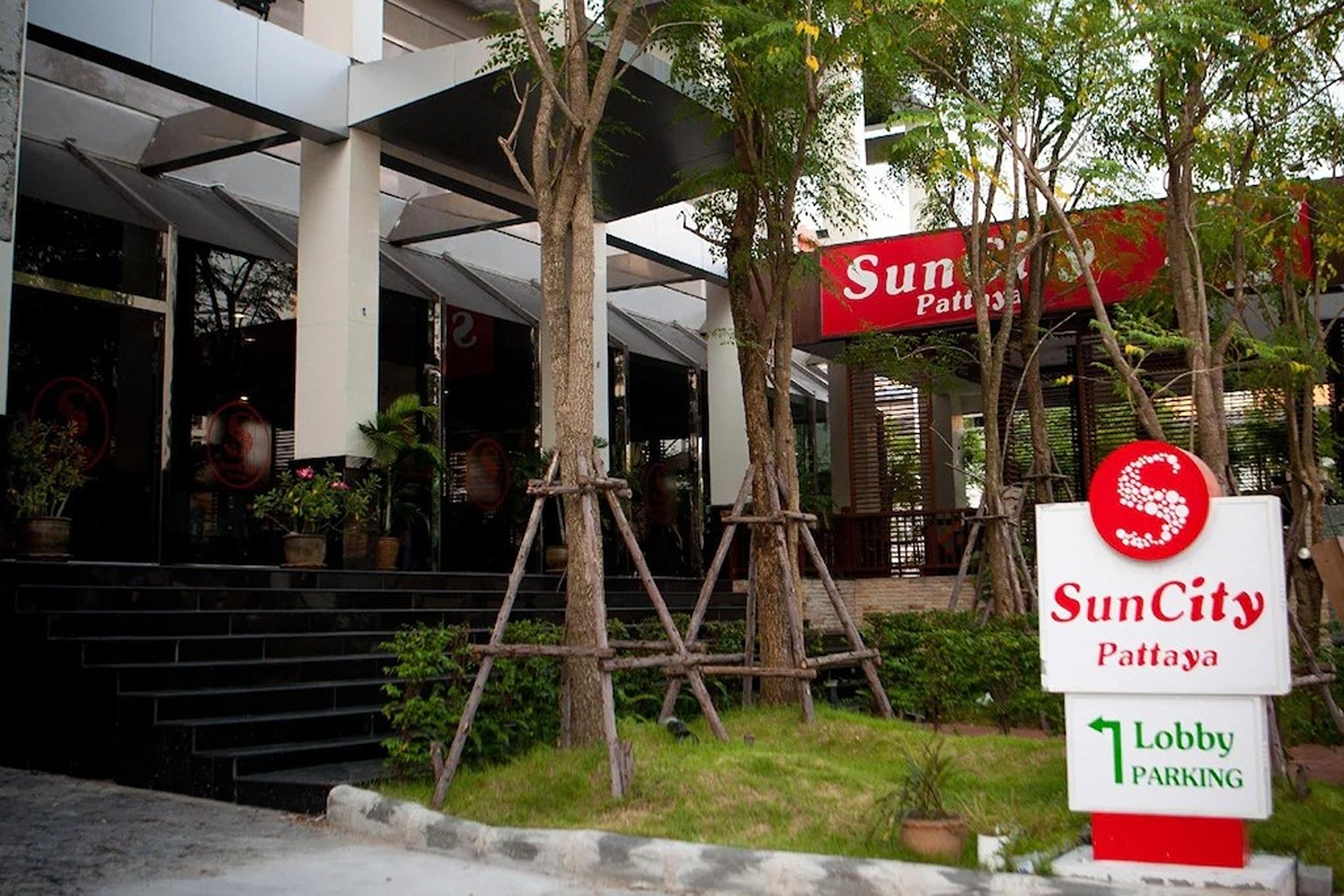 Sun City Pattaya Hotel 3/40