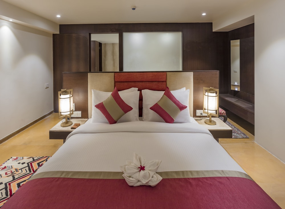 Hotel Binori 12/30