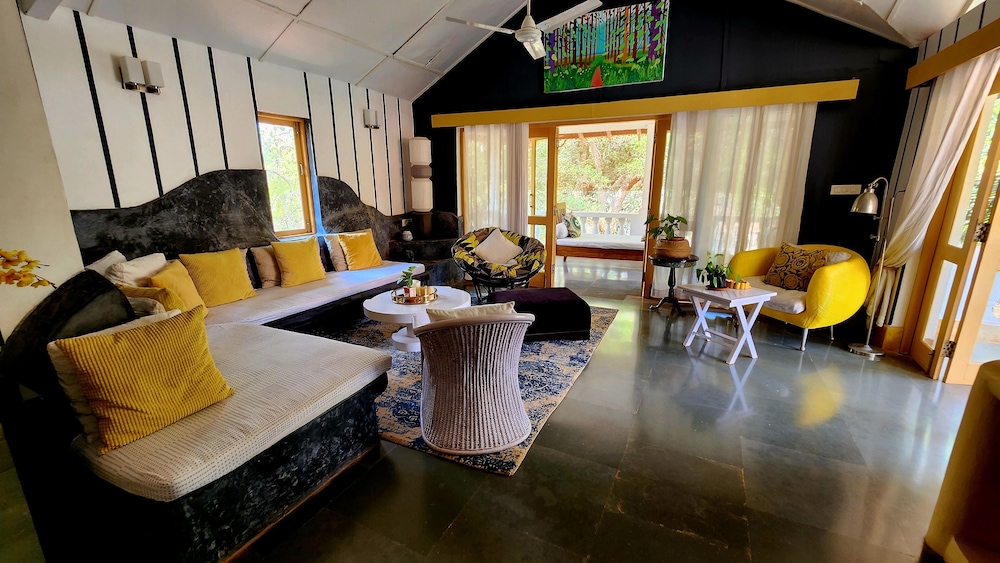 CASA ANJUNA 48/72