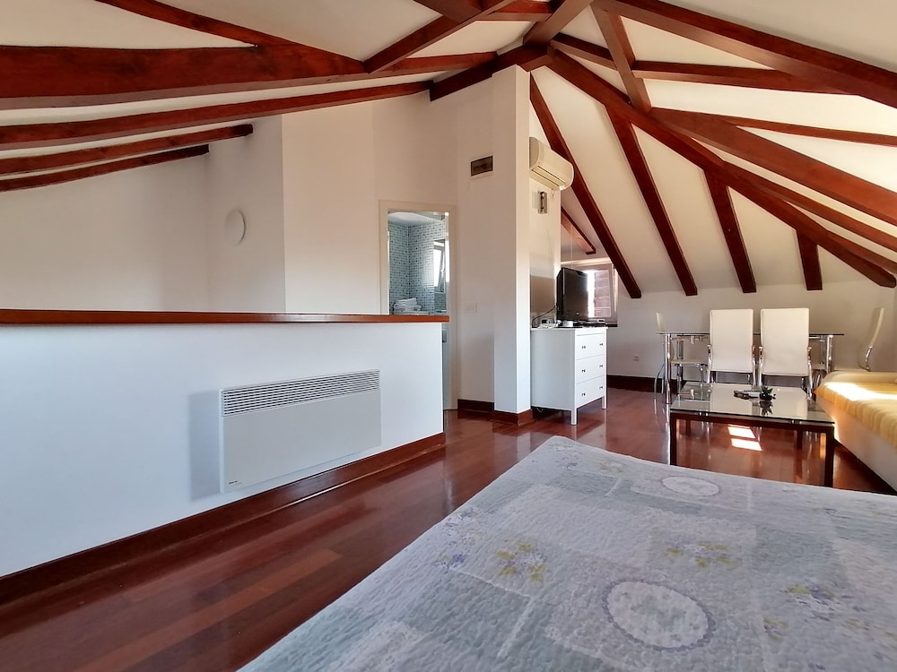 VILLA SV. PETAR 26/62