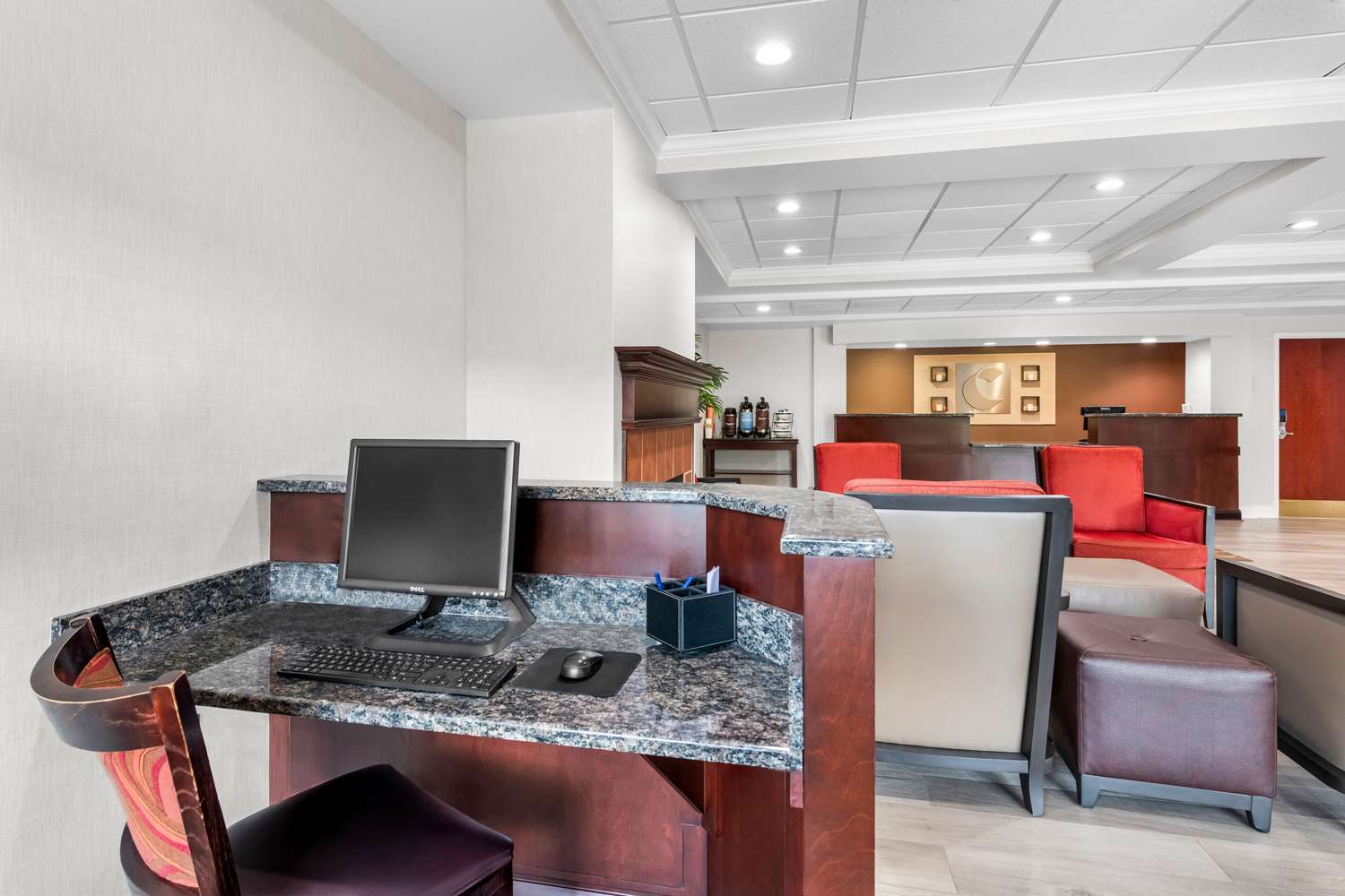 Comfort Inn Harriman, TN 15/18