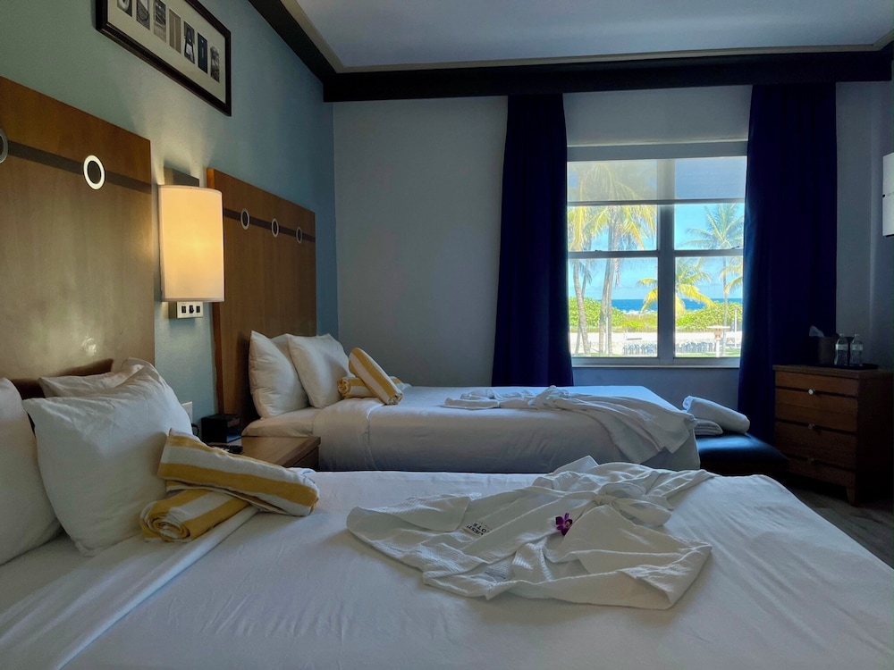Majestic Hotel South Beach 9/50