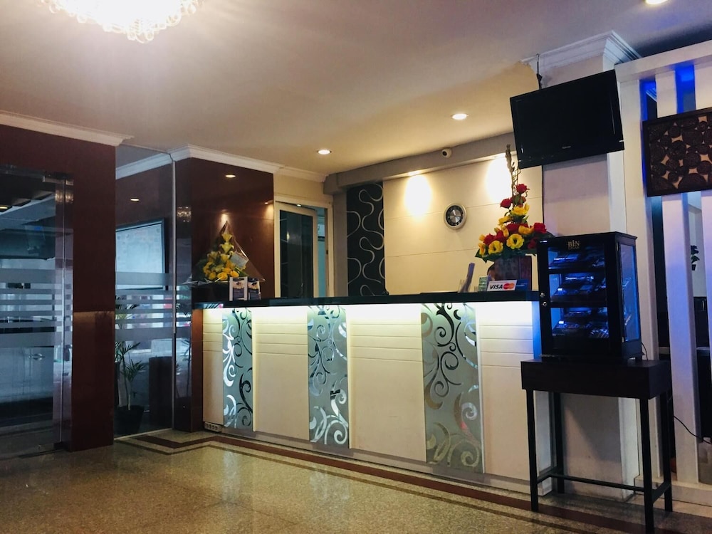 Hotel 88 Jember 8/50