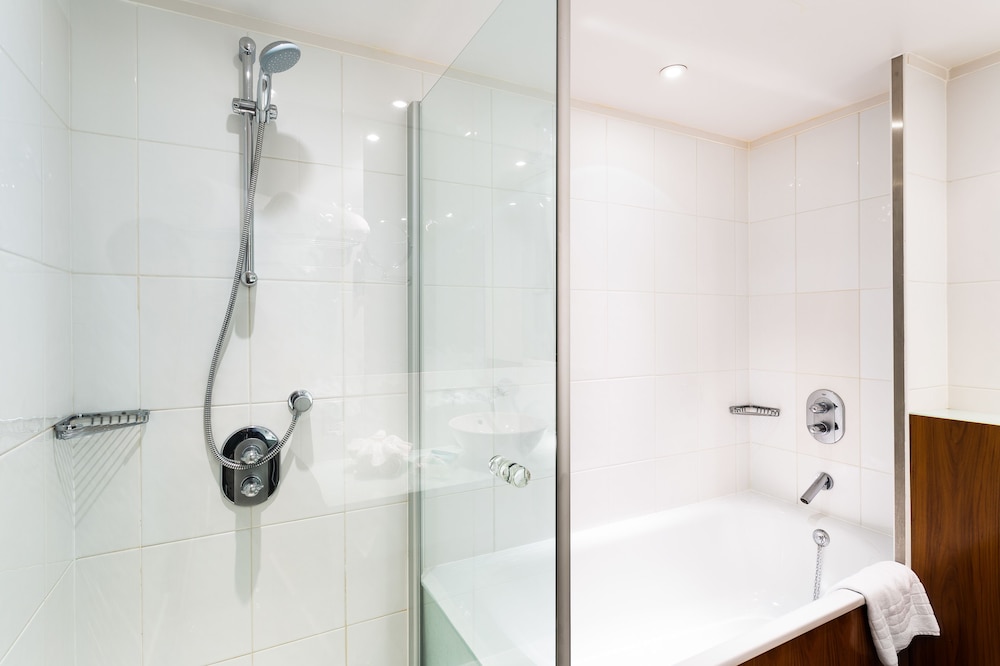 غرفة بريميوم بسرير كينج بشرفة، Holiday Inn London - Camden Lock by IHG 9/9