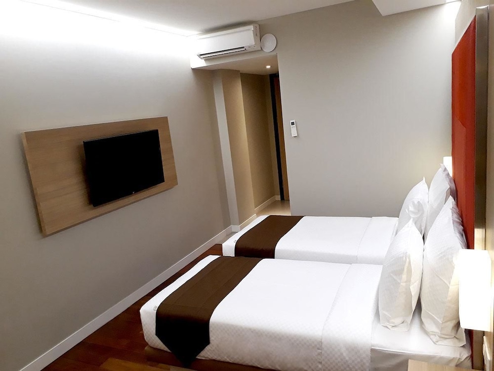 Grand Citihub Hotel at Panakkukang 9/15
