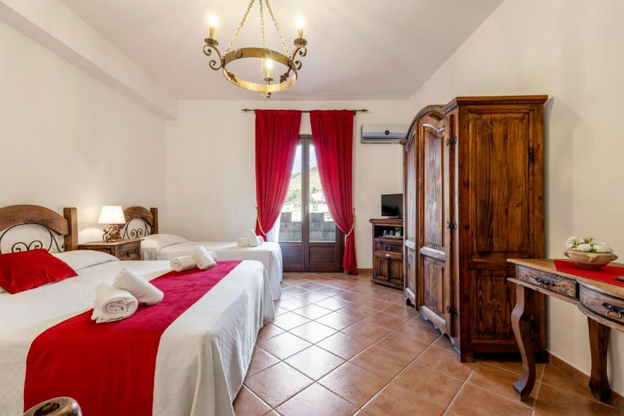 Hotel Castello Di Giuliano 13/48