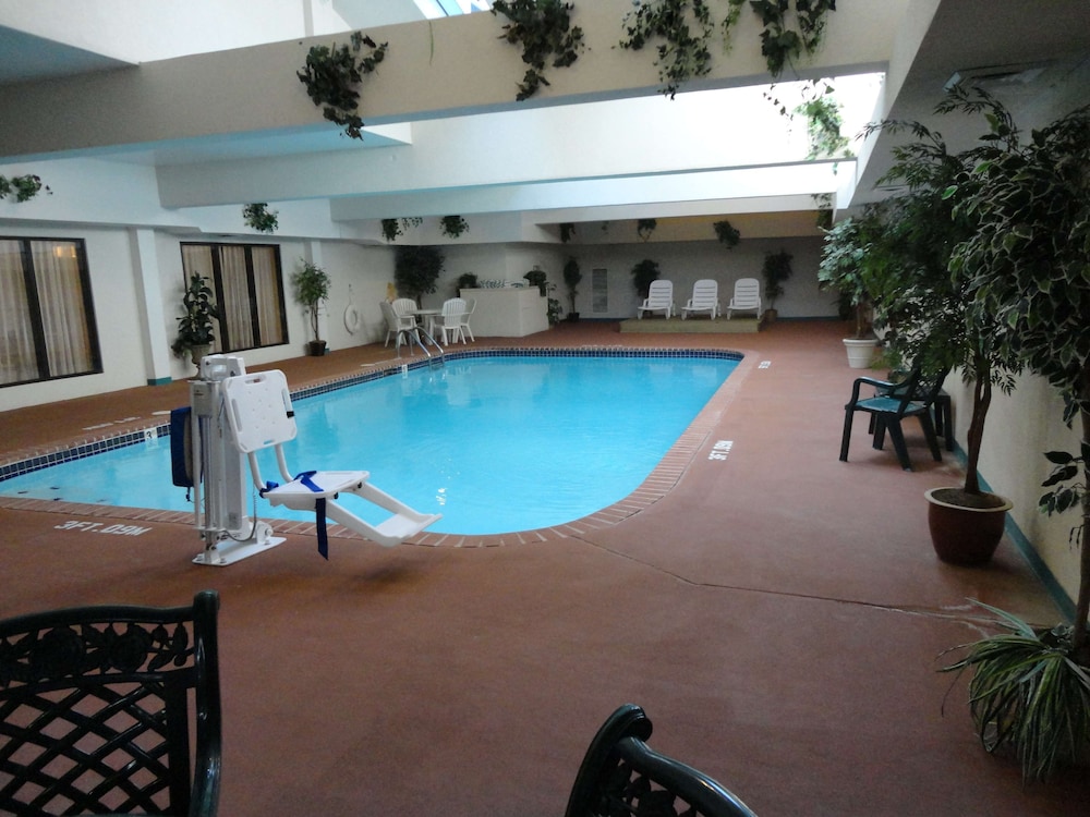Hampton Inn Jefferson City at Capital Mall 4/43