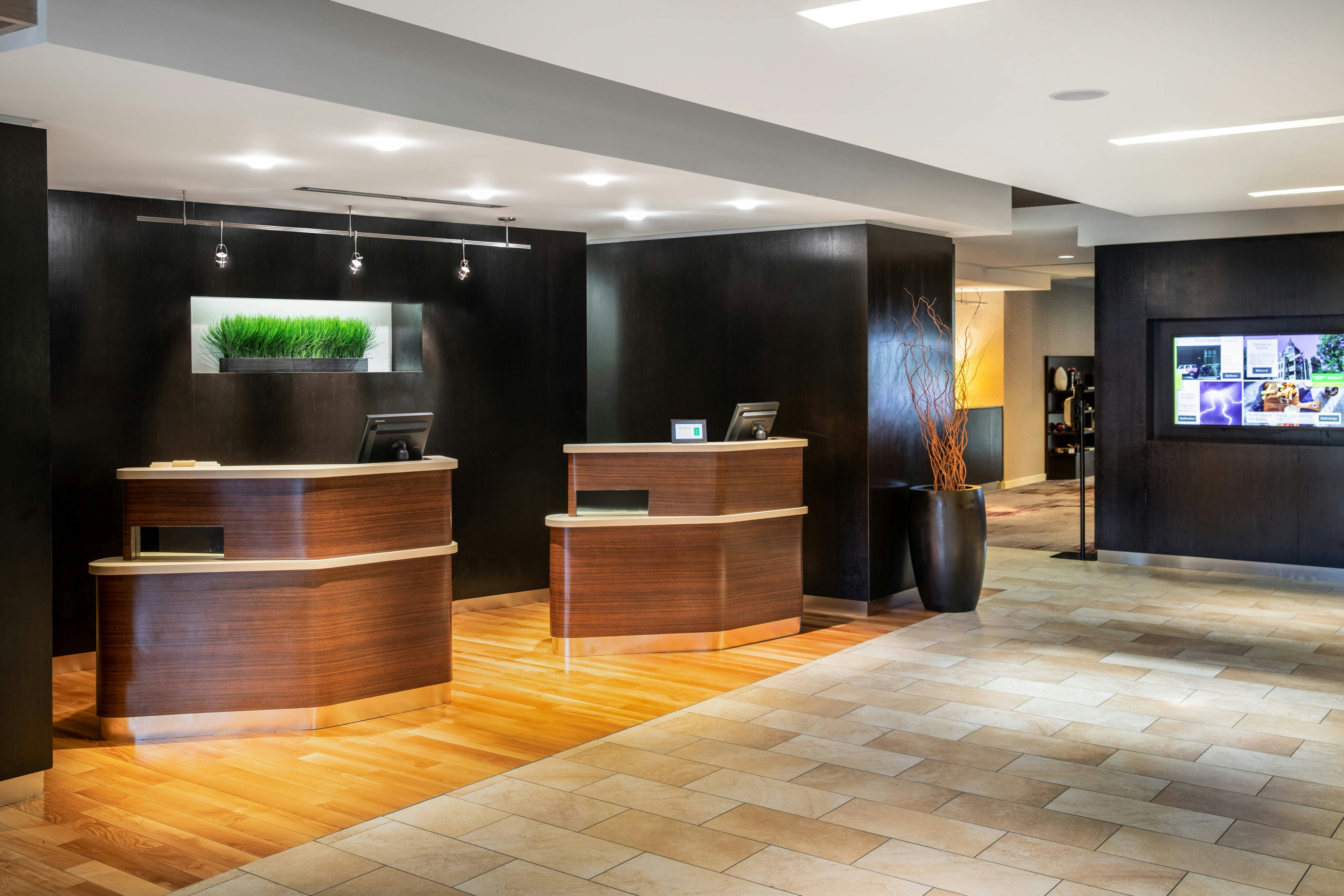 Courtyard Marriott Denton 3/47