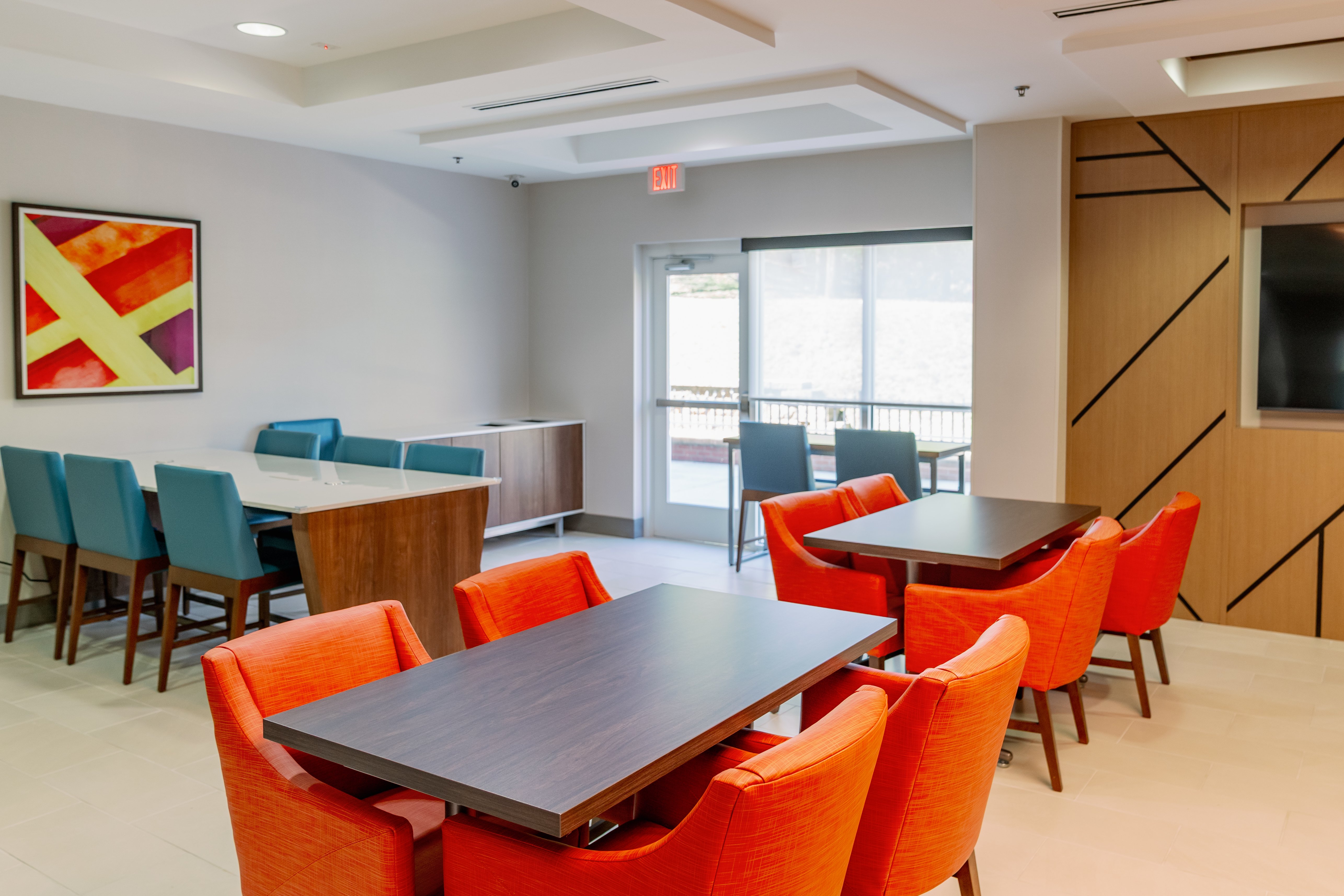 Holiday Inn Express Hotel and Suites Raleigh Sw Nc State 57/80