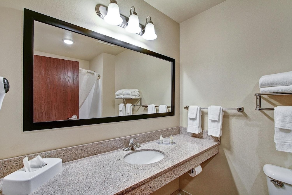 Quality Inn Quinter I-70 47/50