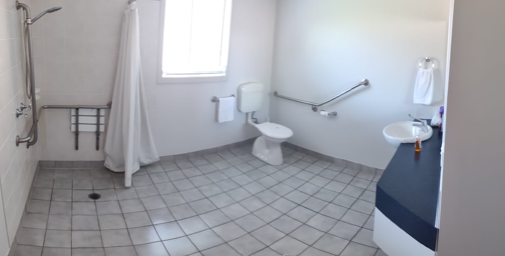Belvoir Village Motel Apartments 54/57