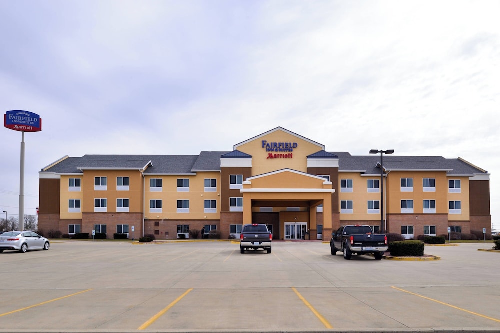 Fairfield Inn And Suites Bloomington 8/66