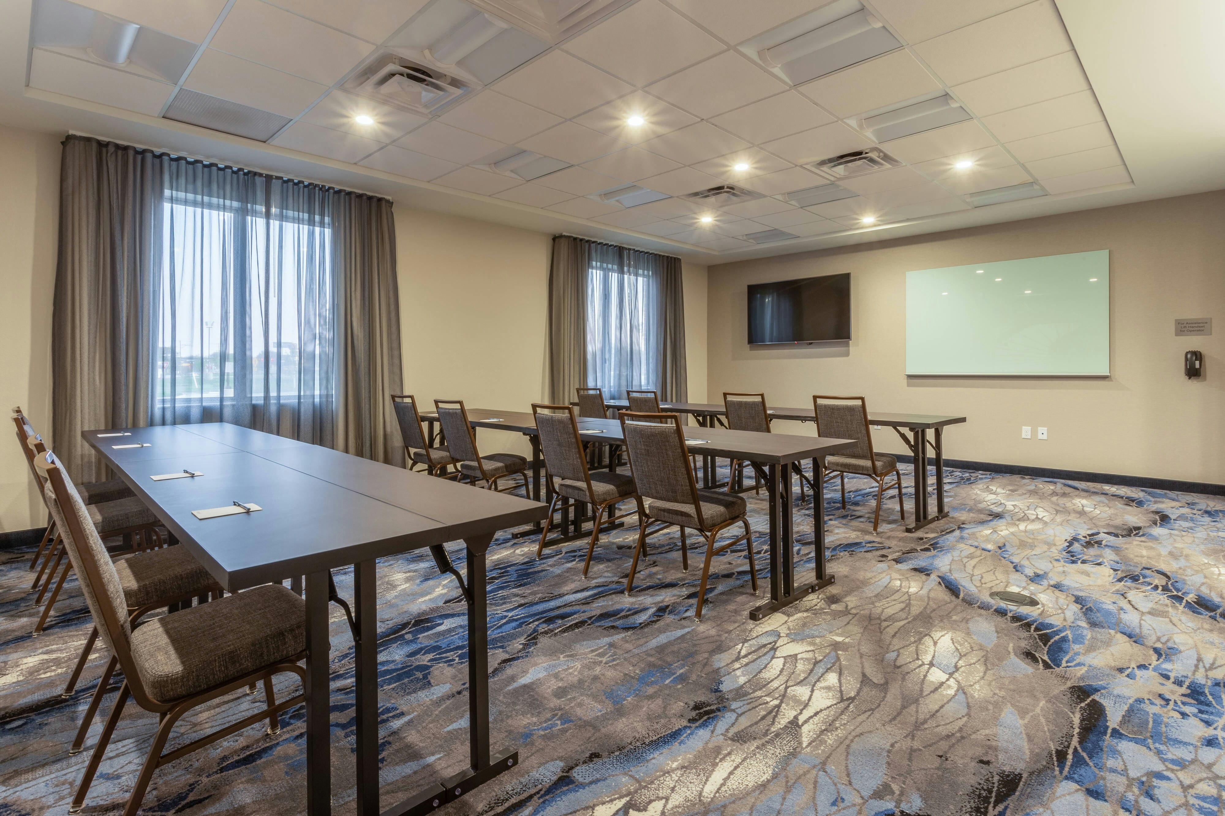 Fairfield Inn & Suites Franklin 32/34