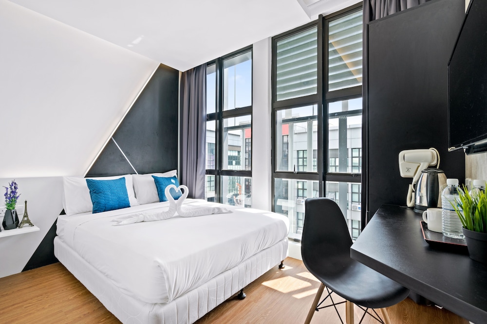 Rica Hotel Usj 12/41