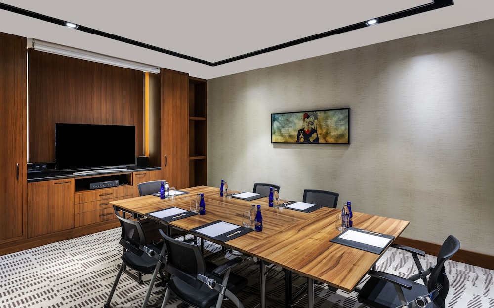Movenpick Hotel Istanbul Golden Horn 76/89