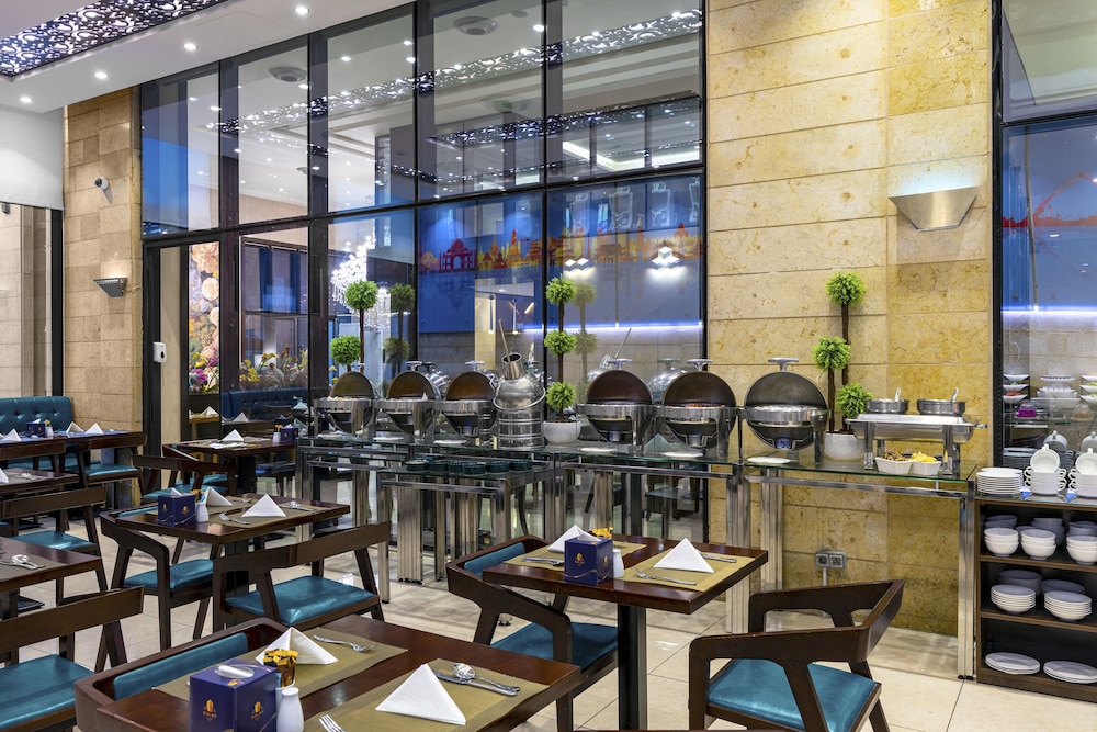 Sulaf Luxury Hotel 58/70