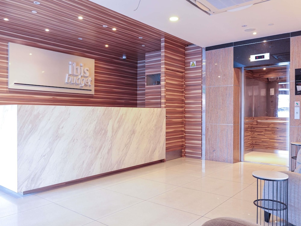 ibis budget Singapore Crystal 10/62