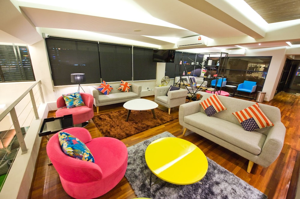 Riverside Boutique Guesthouse 18/24