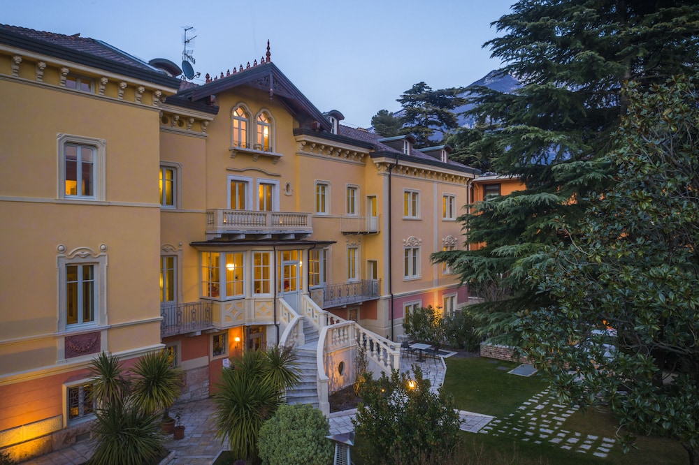 Villa Italia 5/50