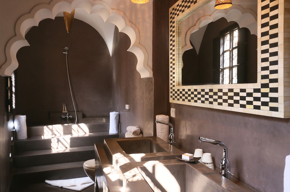 Riad Ambre Et Epices 46/50