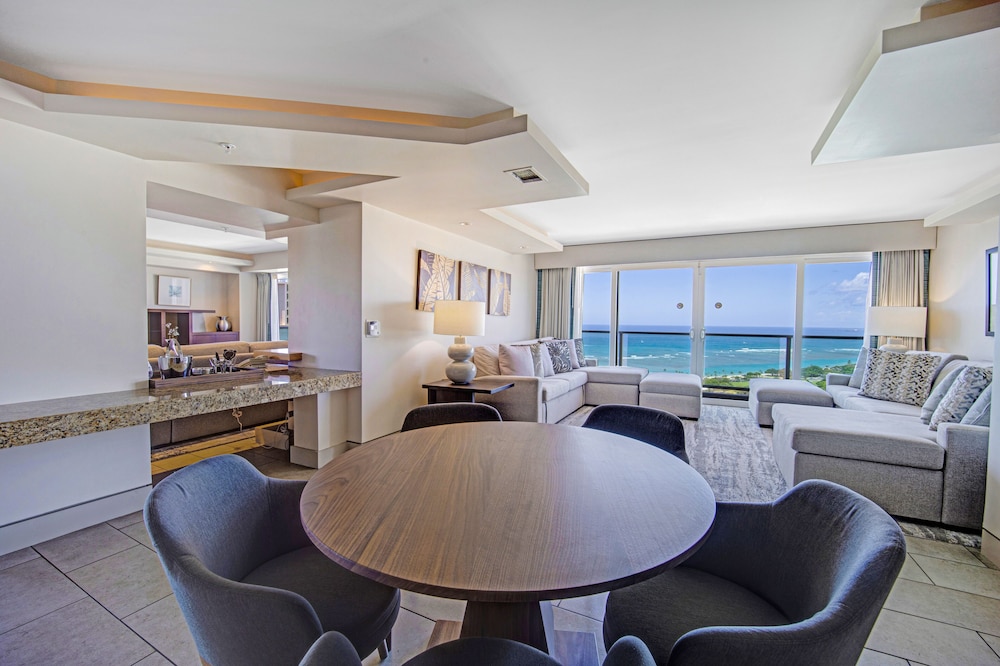 Castle at Ala Moana Hotel 46/59