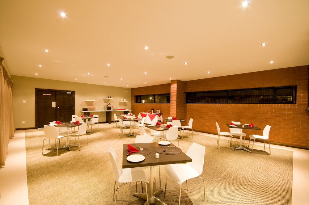 The Hub Boutique Hotel 28/38