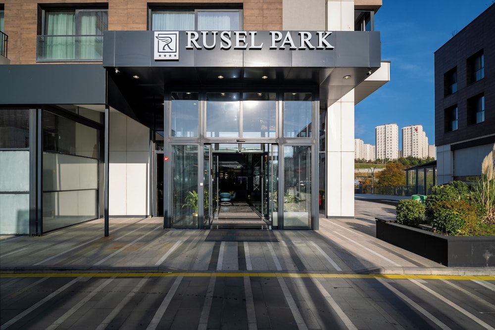 Rusel Park Residence 43/50
