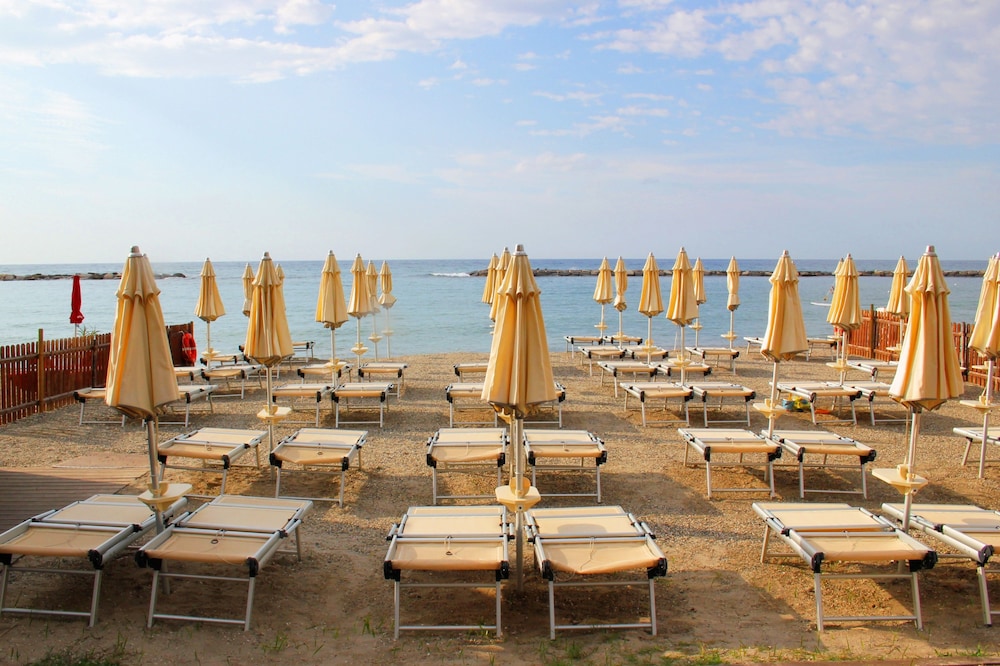 Hotel Delle Rose 41/50