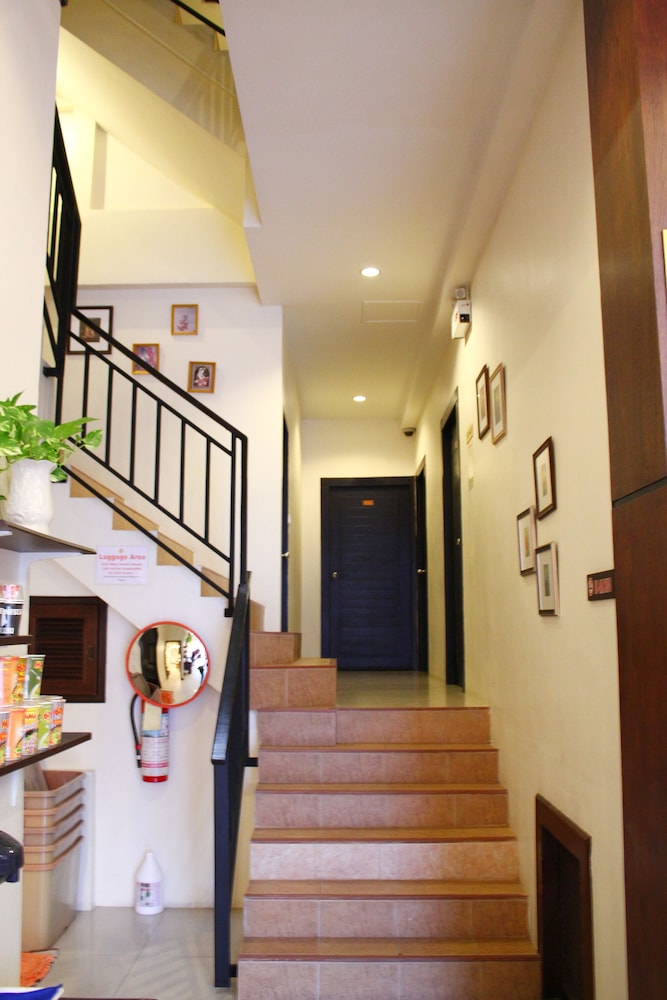 Lub Sbuy Hostel 55/66