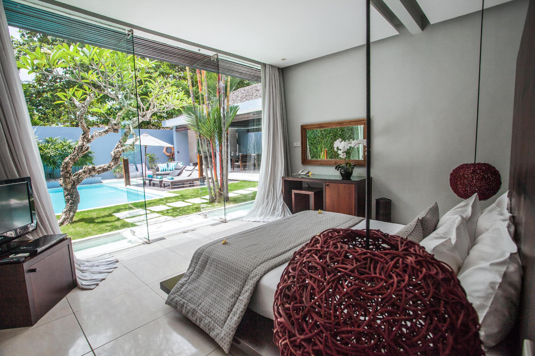 2 Bedrooms, Pool, Villa