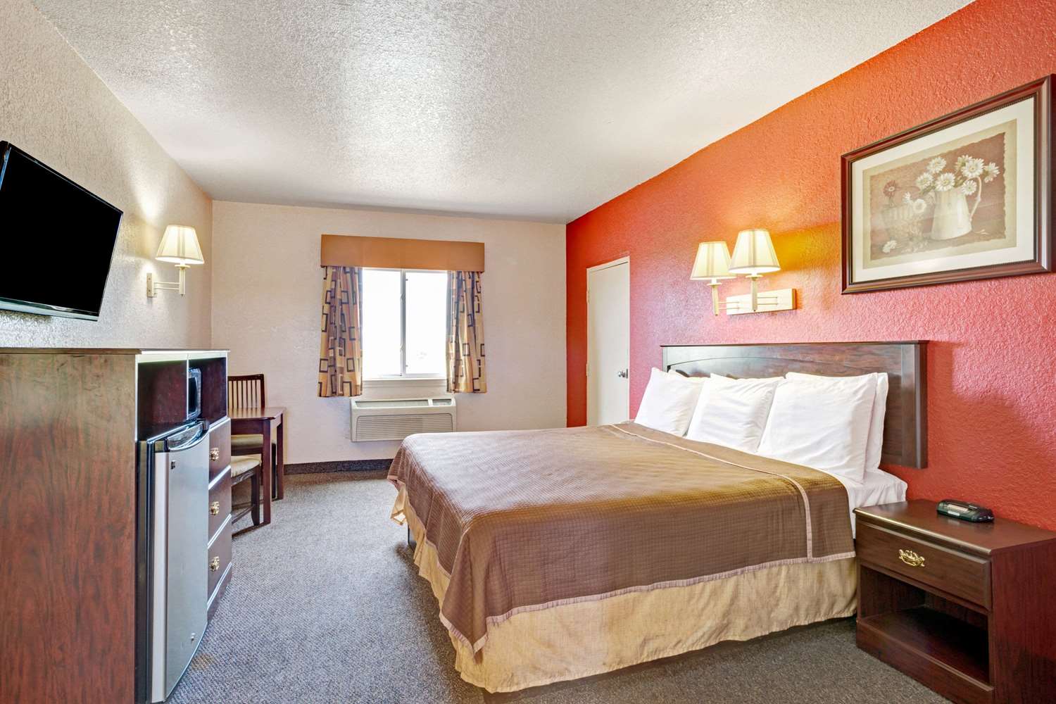 Howard Johnson By Wyndham Galveston 10/36