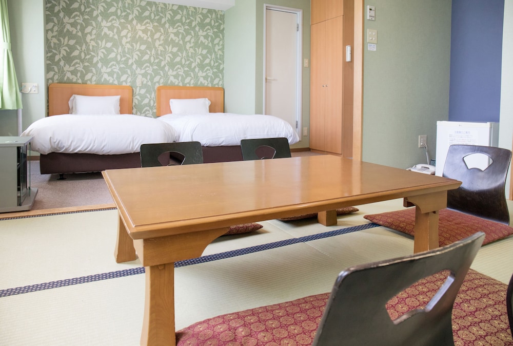 Kur & Hotel Suruga 34/39