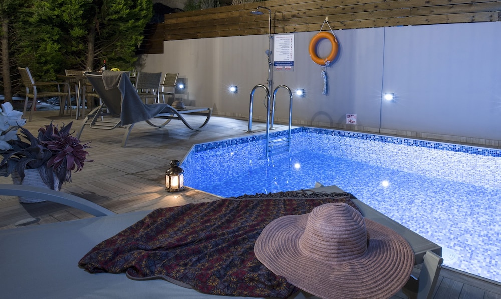 Sirocos Villas 18/50