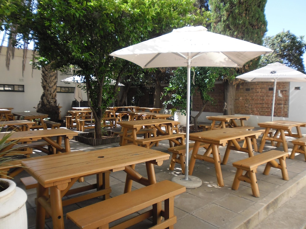 Savoy Hotel Kimberley 27/32
