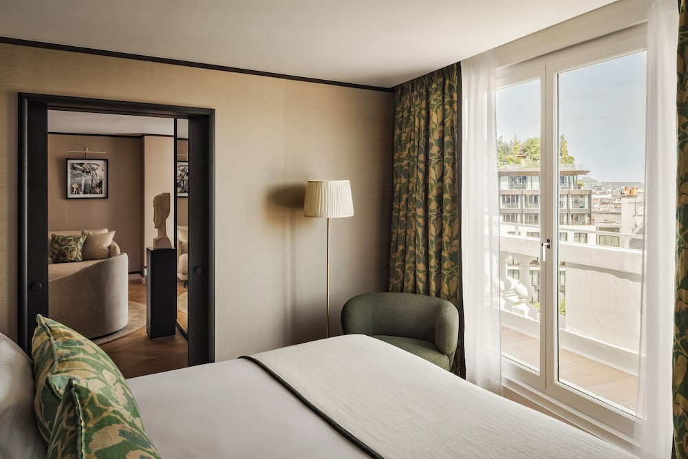 EIFFEL, SUITE