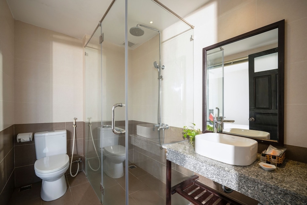 Viet Long Hoi An Beach Hotel 53/53