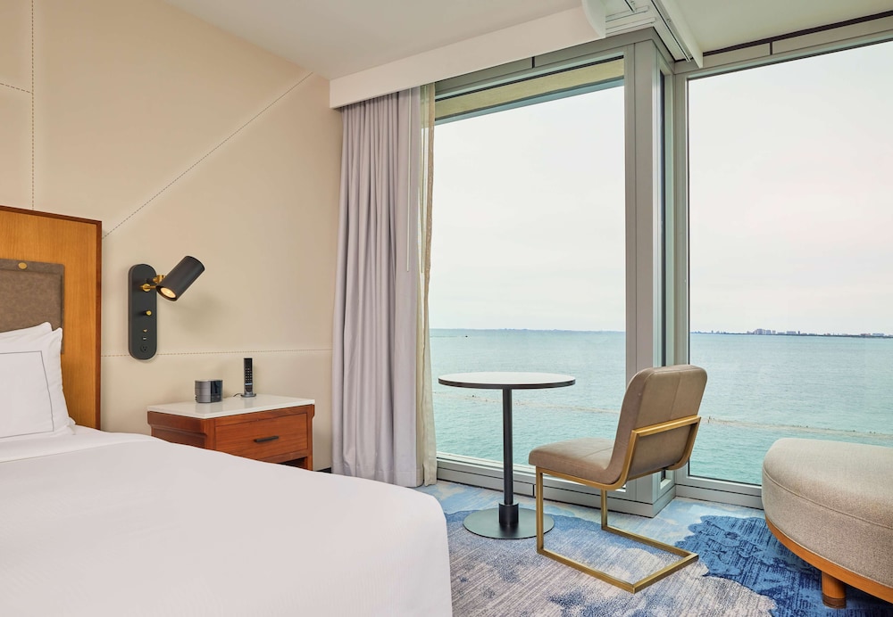 Sable at Navy Pier Chicago, Curio Collection by Hilton 18/59