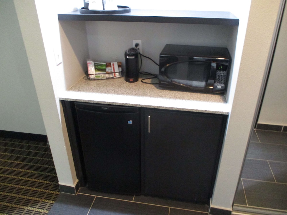 Best Western Plus Regency Park 39/43