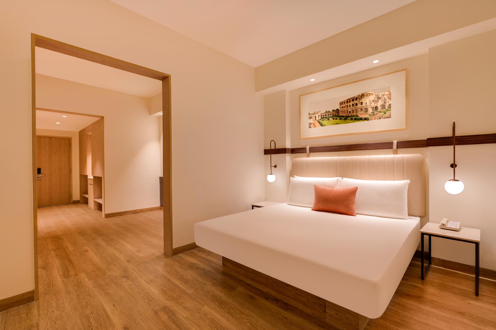Executive, Suite